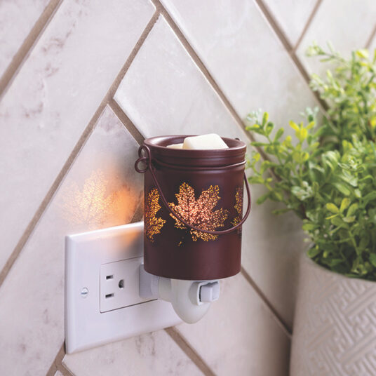 Fall Leaves Pluggable Warmer